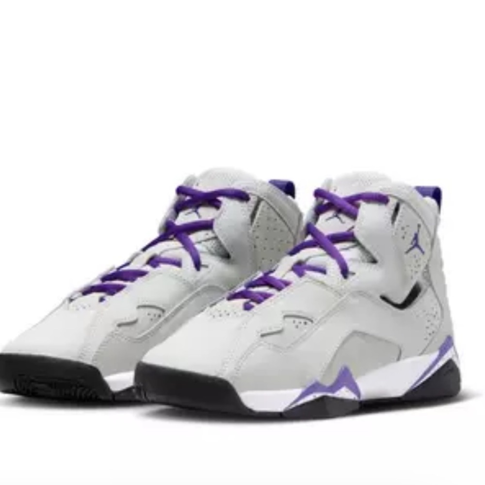 The Jordan True Flight "Lt Base Grey/Purple Venom" Grade School Girls' Shoe